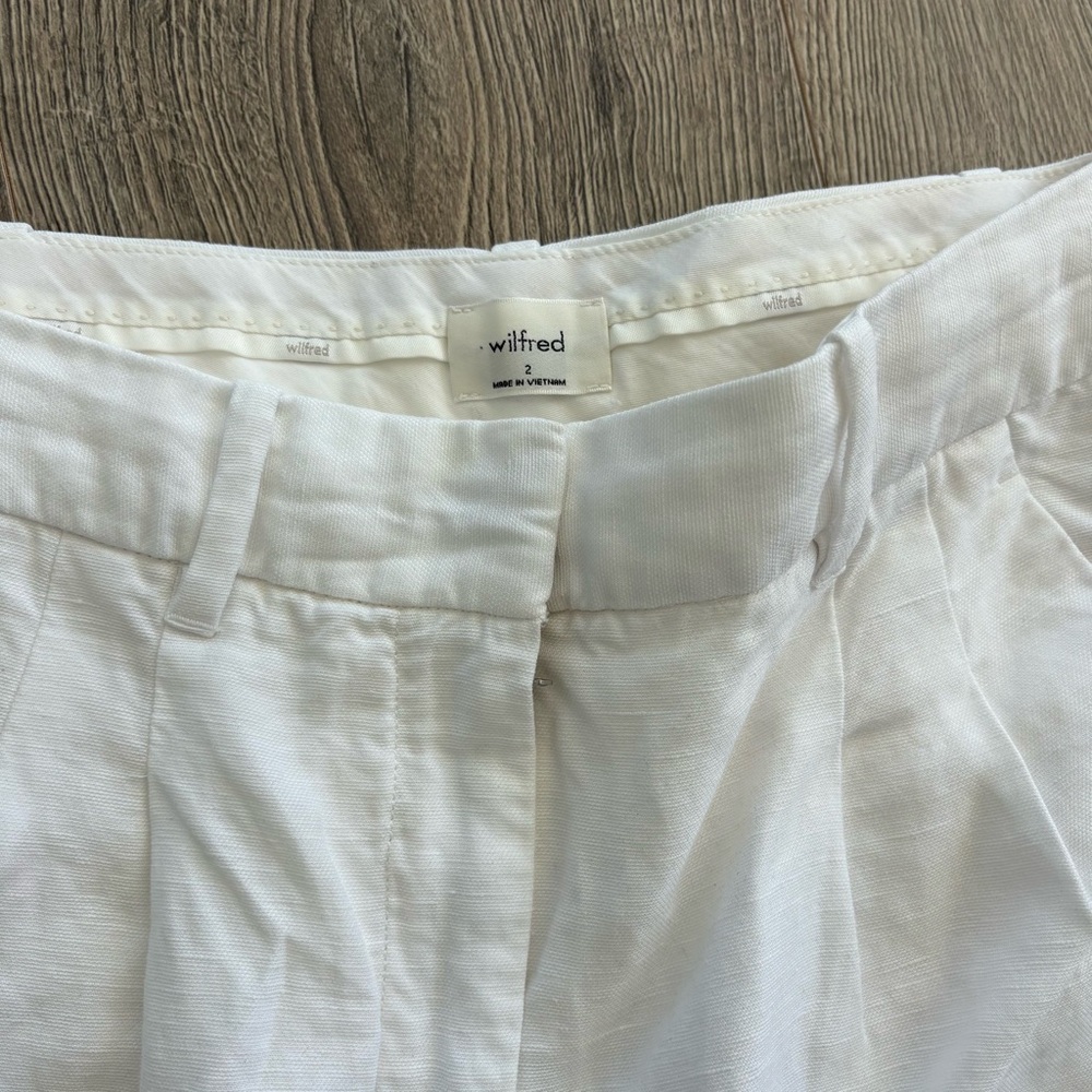 Effortless Linen Pants - Picture 3 of 4